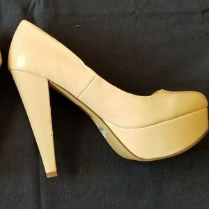 Forever 21 platform pumps